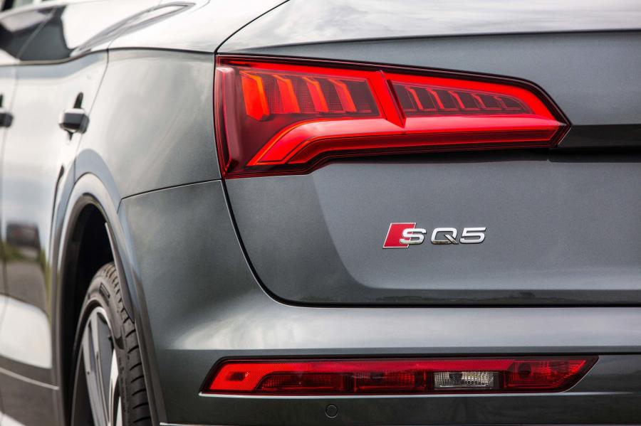 Детали экстерьера Audi SQ5 3.0 TFSI 2017 года  (NA) (фото 45 из 55)